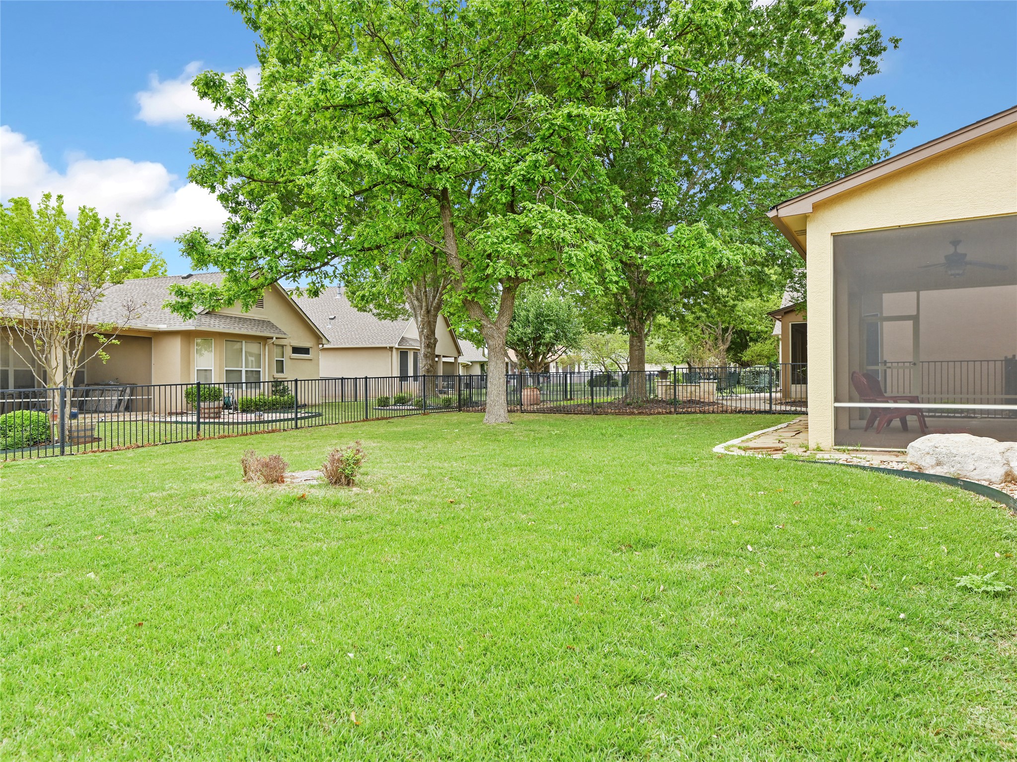 121 Buttercup Trail Georgetown, TX 78633 - Photo 29 of 31 View from side gate.