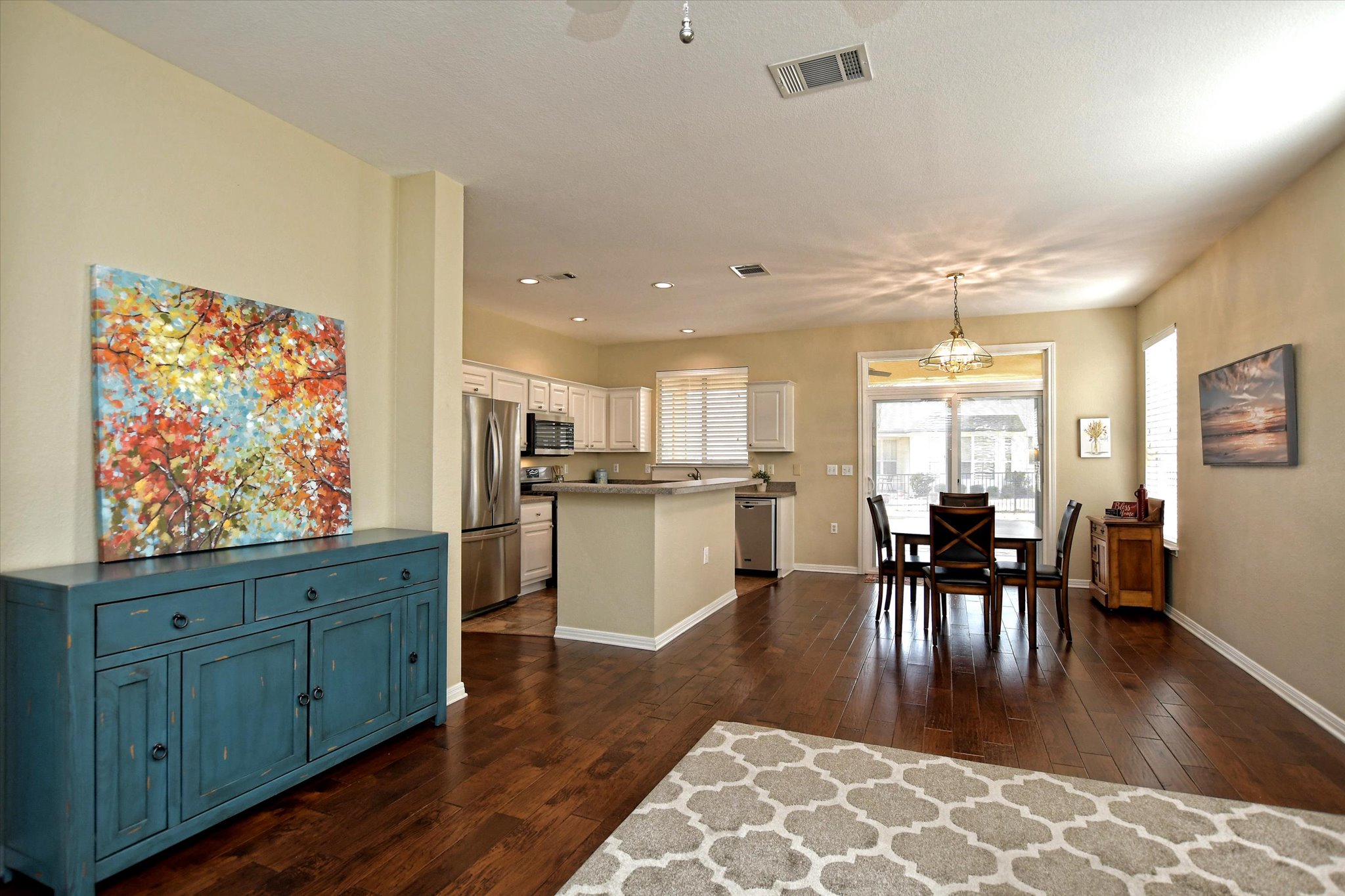 121 Buttercup Trail Georgetown, TX 78633 - Photo 6 of 31 Plenty of space for furniture.