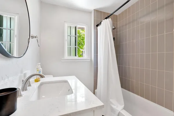 $299,900 | 4104 East Madison Avenue, Fresno, CA 93702