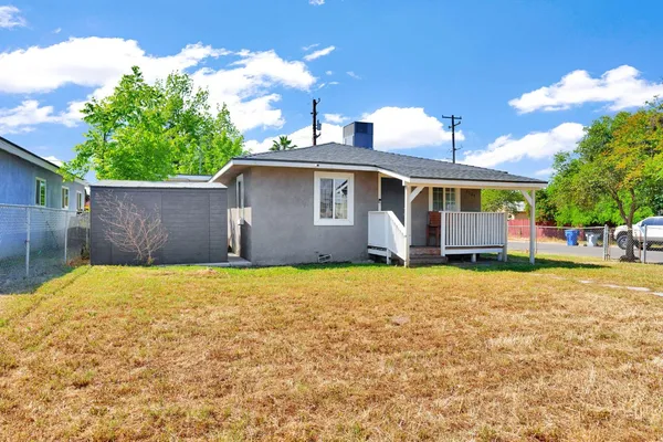 $299,900 | 4104 East Madison Avenue, Fresno, CA 93702