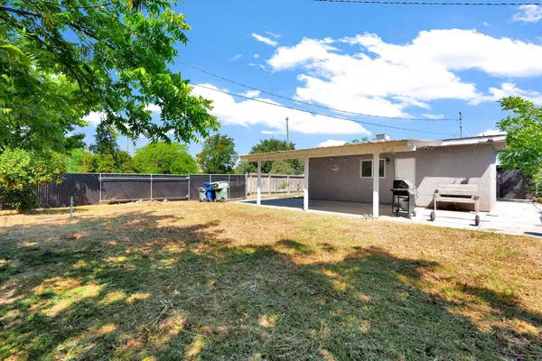 $299,900 | 4104 East Madison Avenue, Fresno, CA 93702