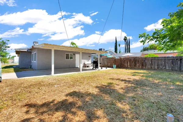 $299,900 | 4104 East Madison Avenue, Fresno, CA 93702
