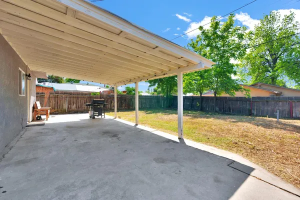 $299,900 | 4104 East Madison Avenue, Fresno, CA 93702