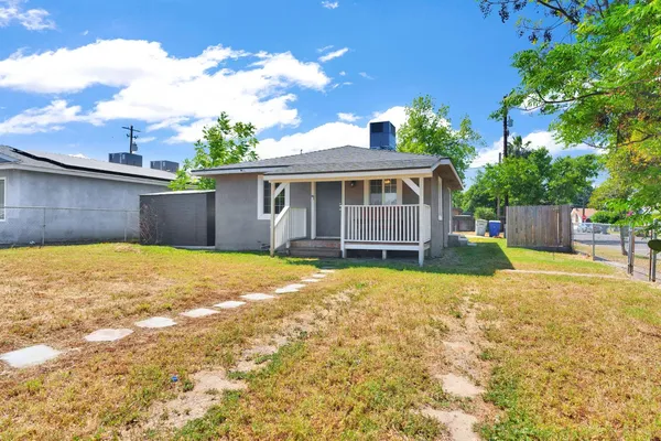 $299,900 | 4104 East Madison Avenue, Fresno, CA 93702