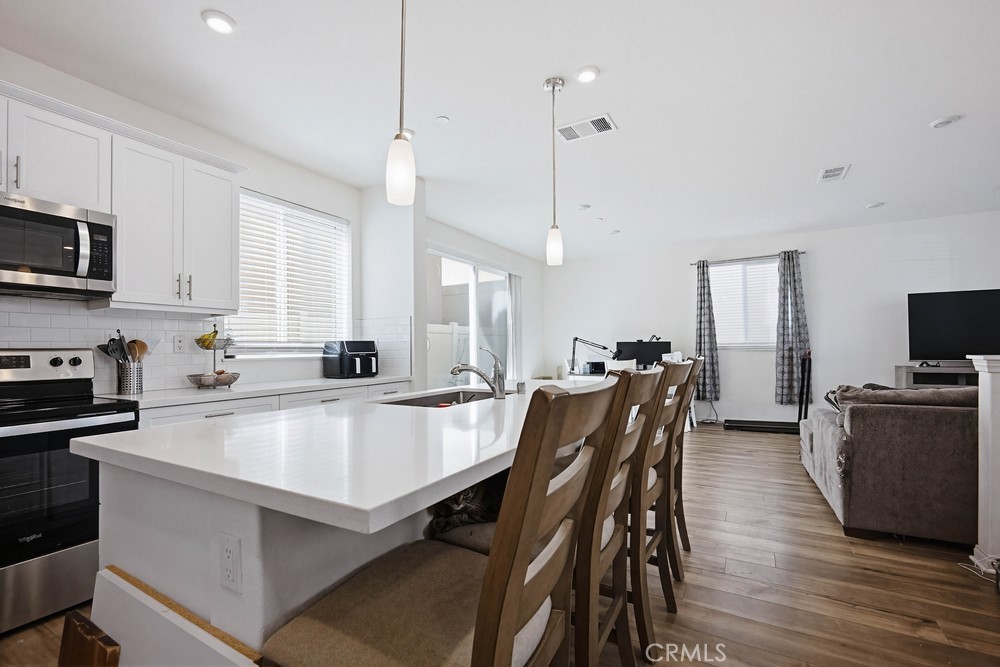 950 Helena Ridge Lake Elsinore, CA 92530 - Photo 14 of 41