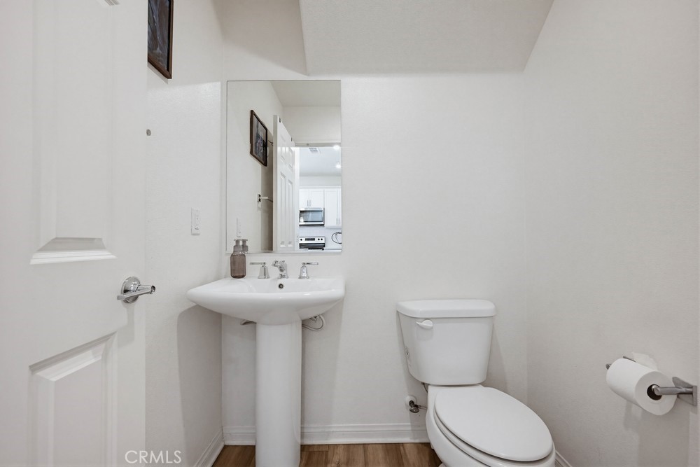 950 Helena Ridge Lake Elsinore, CA 92530 - Photo 15 of 41