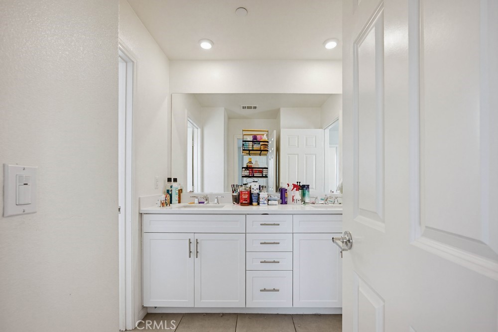 950 Helena Ridge Lake Elsinore, CA 92530 - Photo 26 of 41