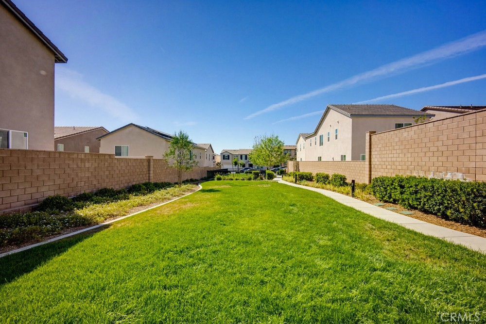 950 Helena Ridge Lake Elsinore, CA 92530 - Photo 35 of 41