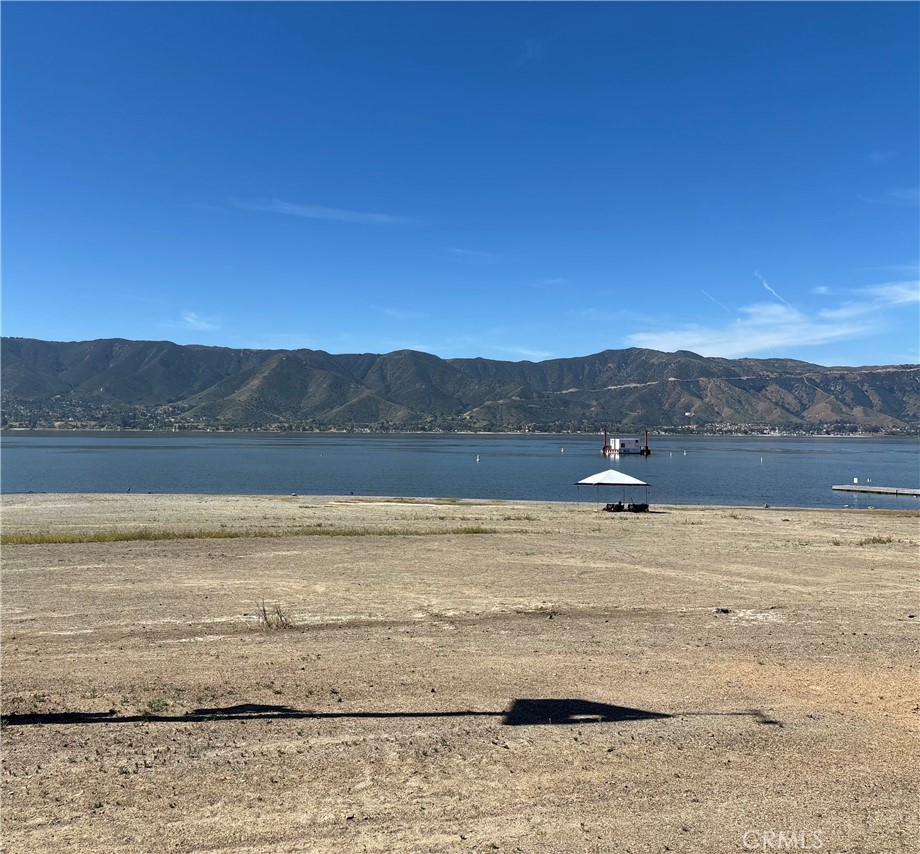 950 Helena Ridge Lake Elsinore, CA 92530 - Photo 37 of 41