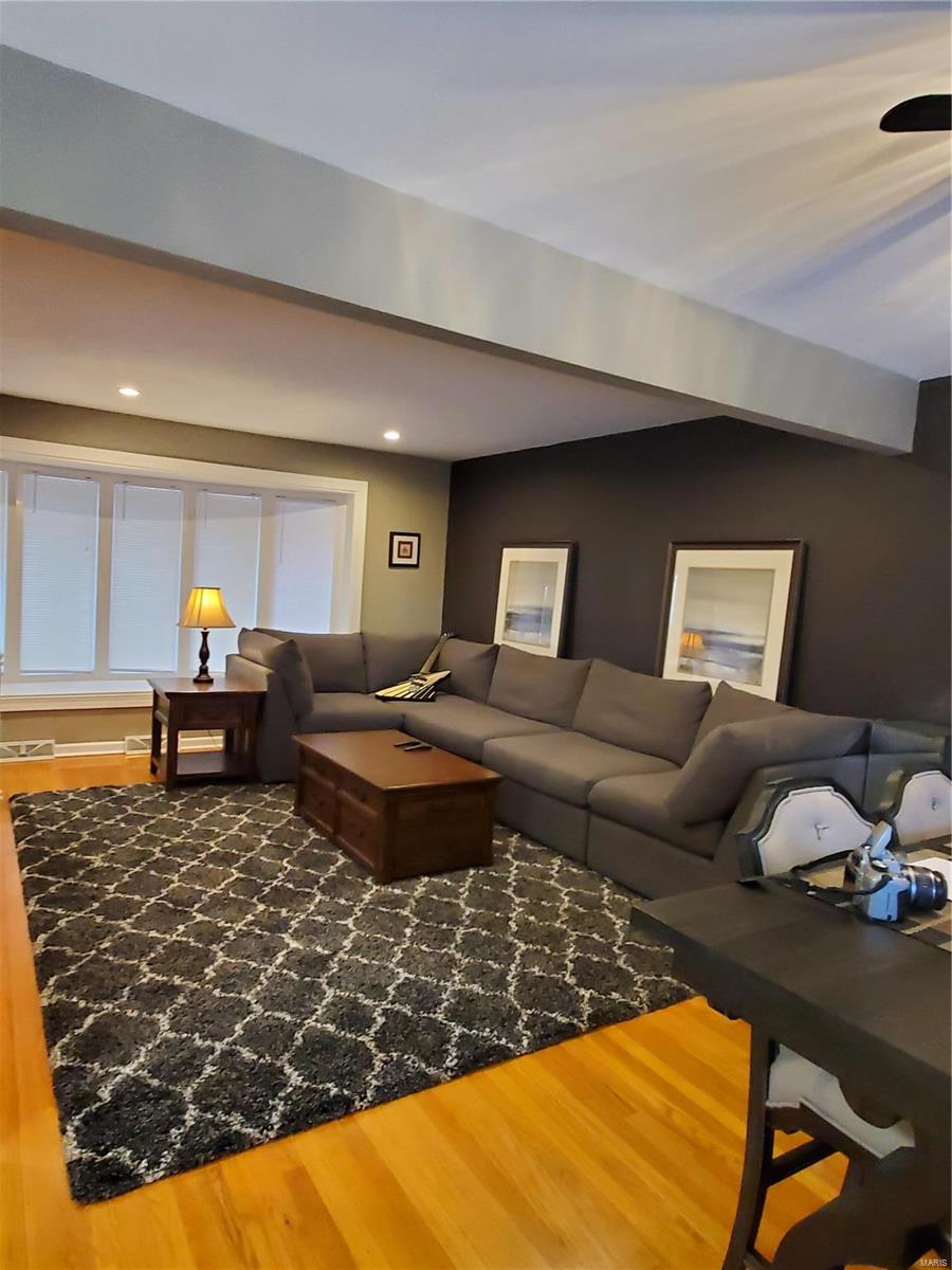5475 Butler Hill Road St. Louis, MO 63128 - Photo 9 of 33 Gallery Image 9