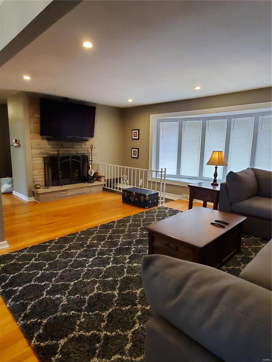 5475 Butler Hill Road St. Louis, MO 63128 - Photo 10 of 33 Gallery Image 10