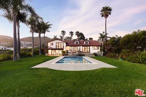 $6,500,000 | 29660 Harvester Road, Malibu, CA 90265