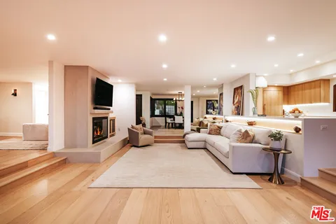 $6,500,000 | 29660 Harvester Road, Malibu, CA 90265