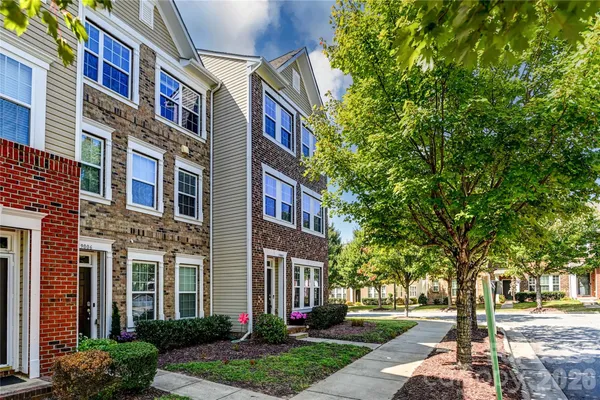 $2,500 | 19002 Lake Breeze Drive, Cornelius, NC 28031