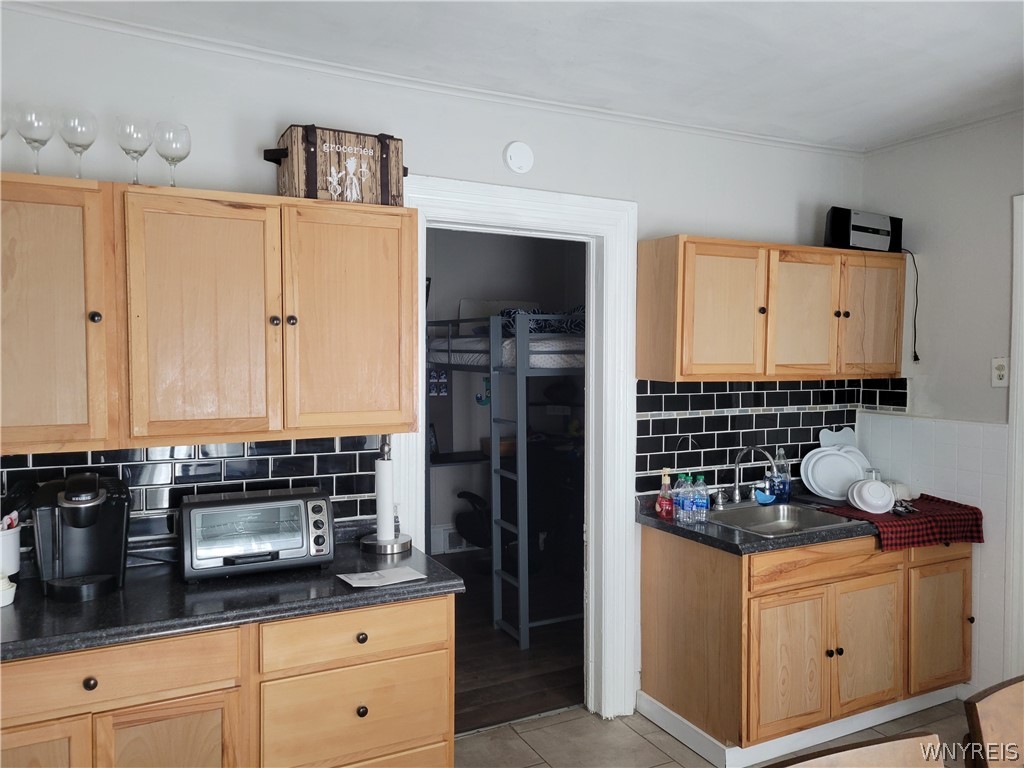 288 Abbott Road Buffalo, NY 14220 - Photo 4 of 9