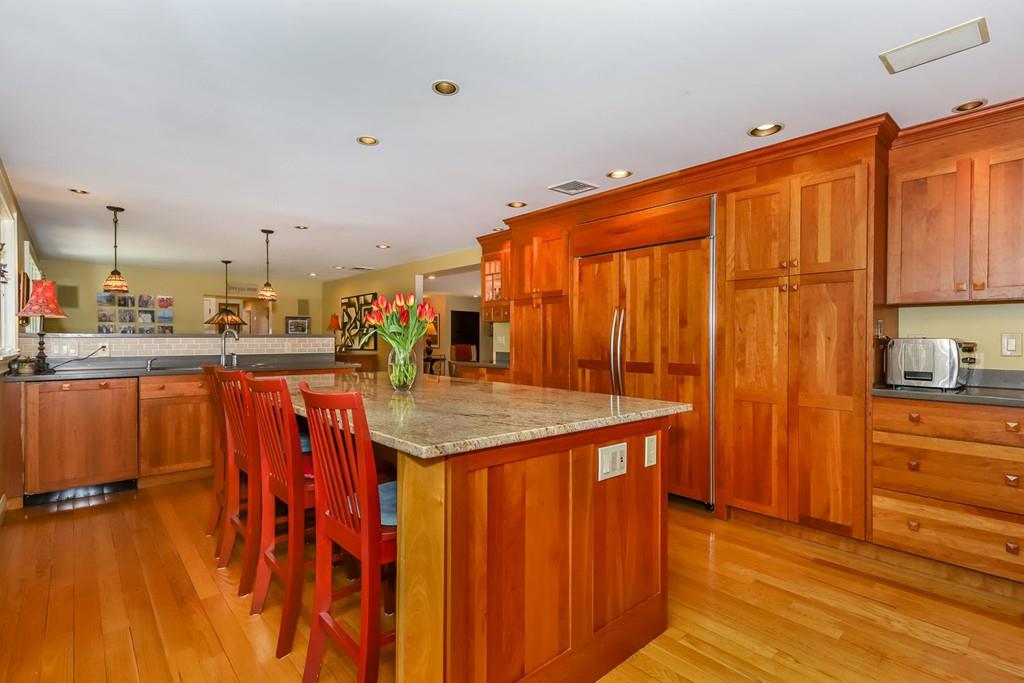 41 Algonquin Road Canton, MA 02021 - Photo 12 of 29