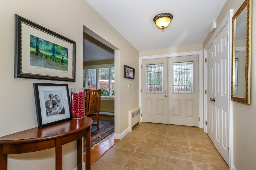 41 Algonquin Road Canton, MA 02021 - Photo 5 of 29