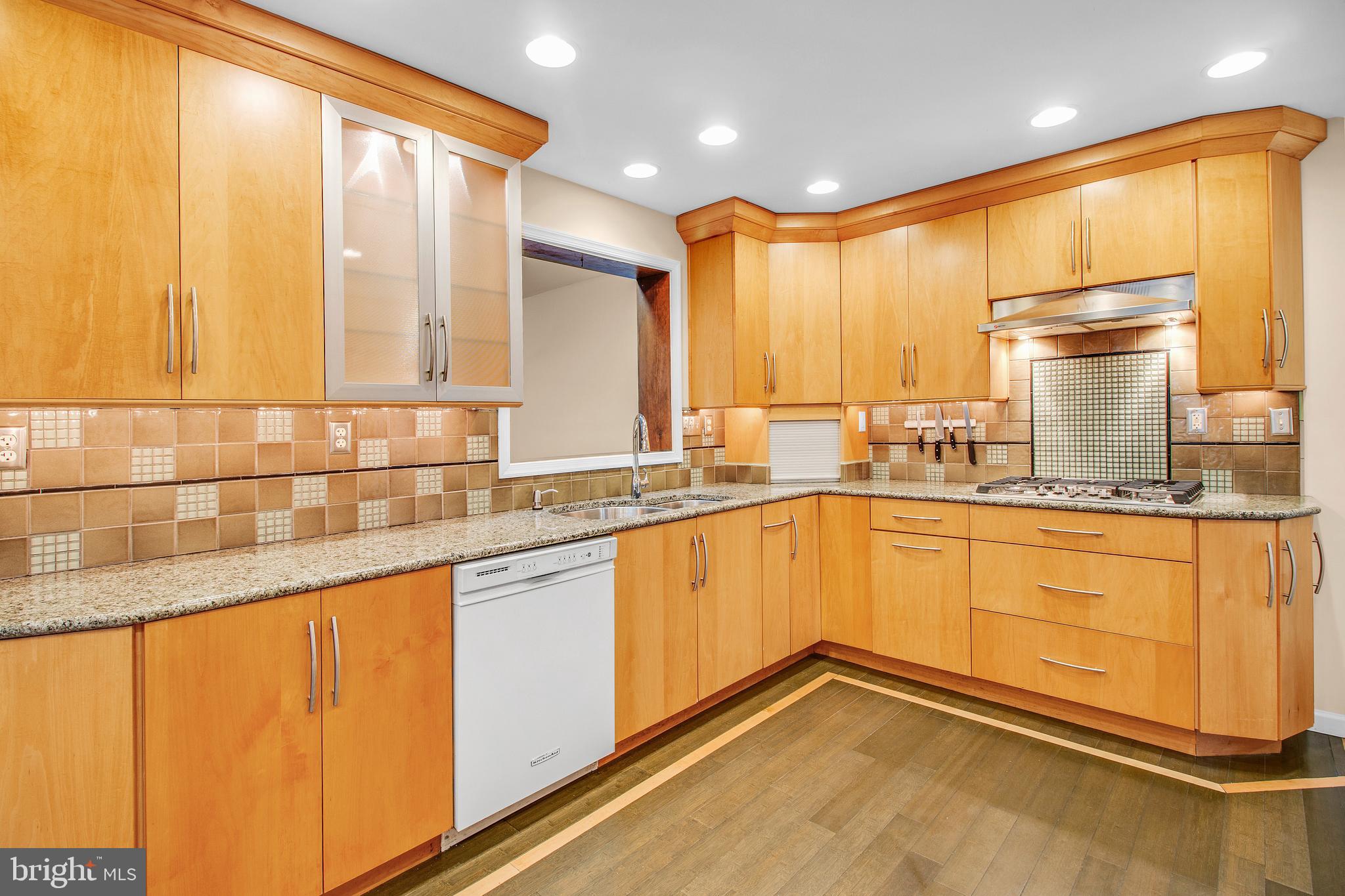 19 Birch Road Malvern, PA 19355 - Photo 14 of 54 European style kitchen
