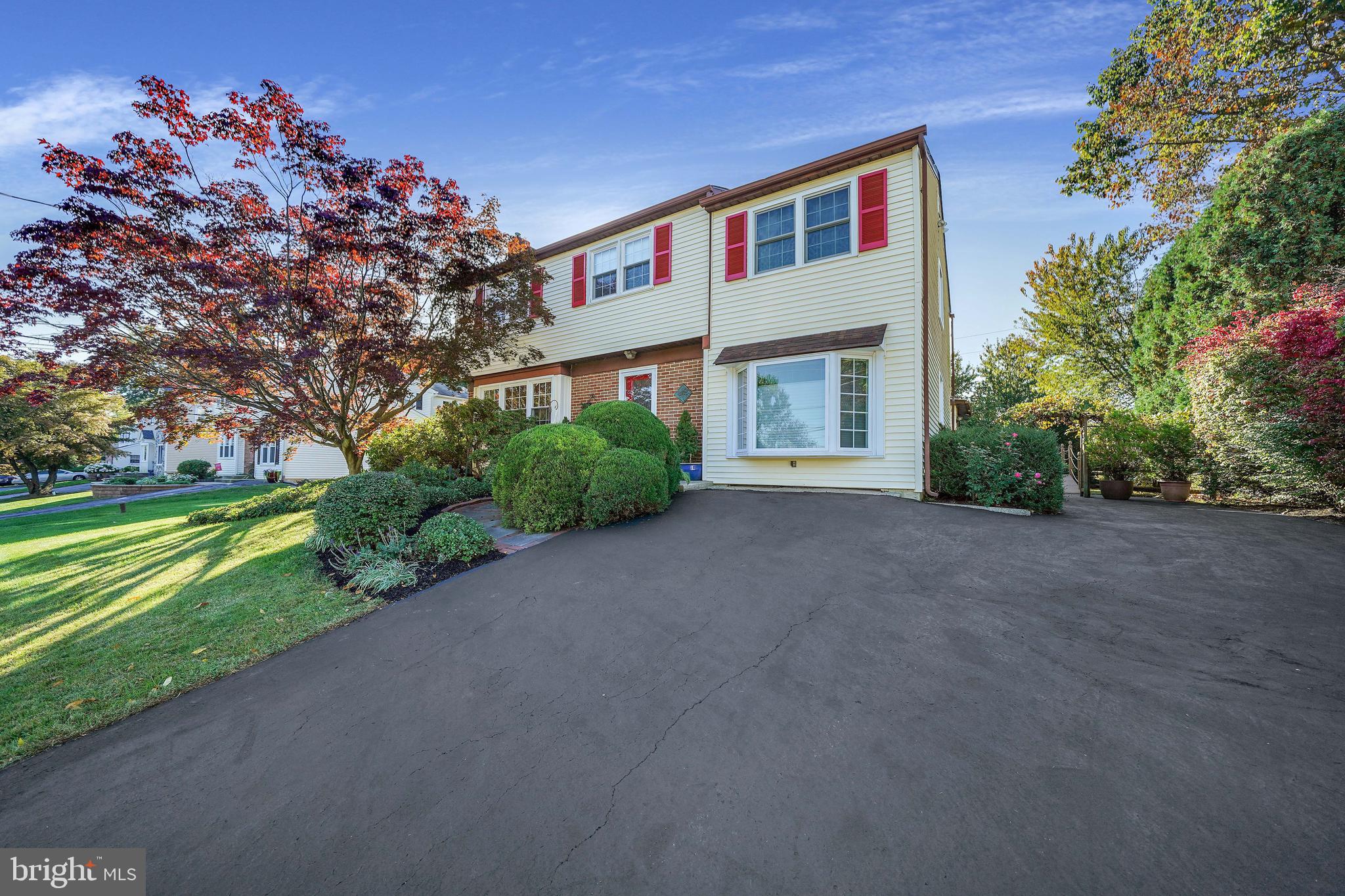 Front of house/driveway