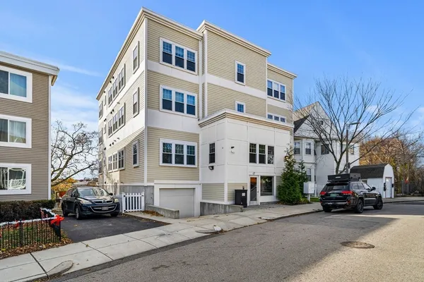 $660,000 | 47 Sargent Street, Unit 3, Boston, MA 02125