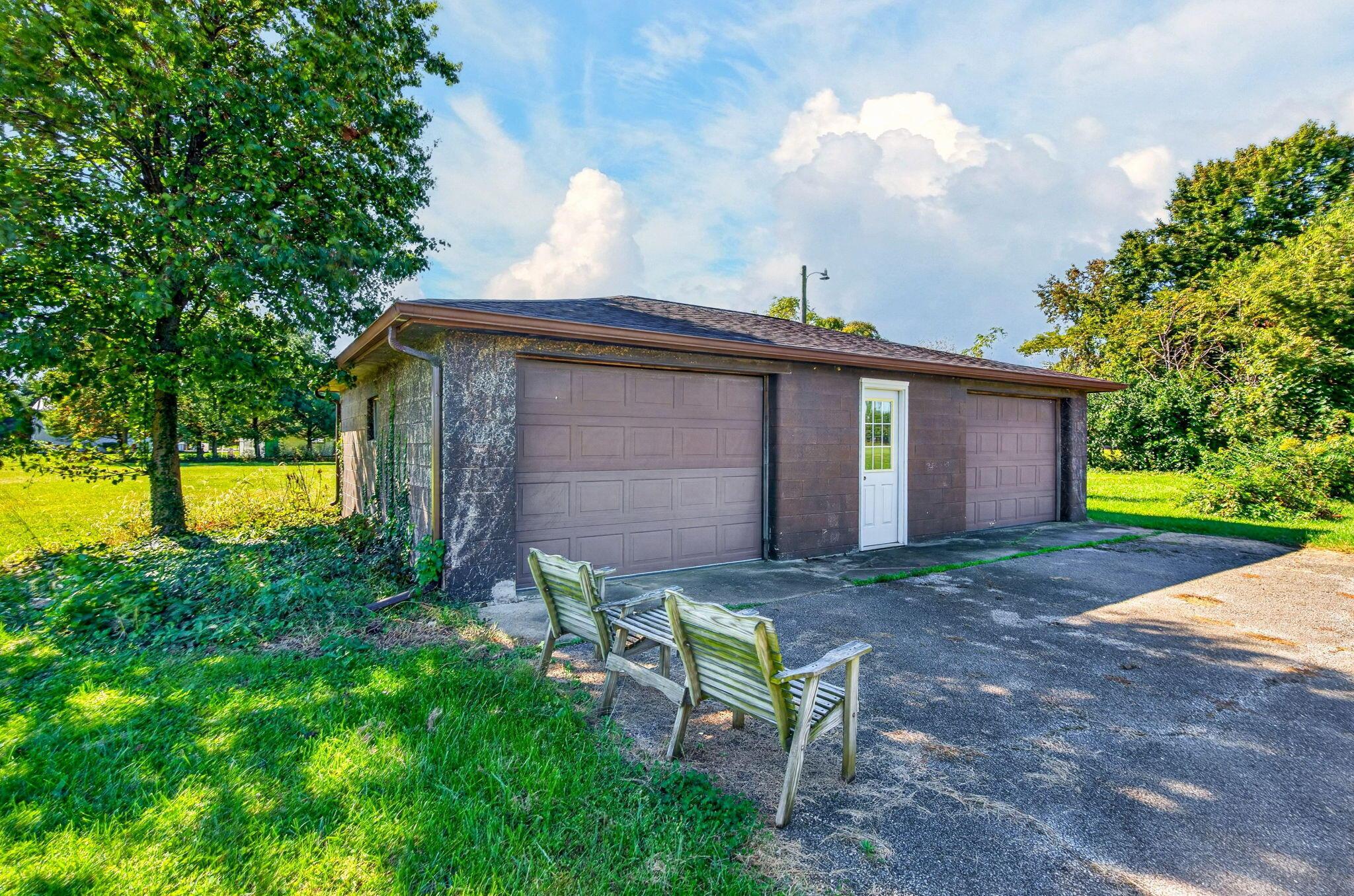 6832 Young Road Orient, OH 43146 - Photo 44 of 59 2 car detached garage