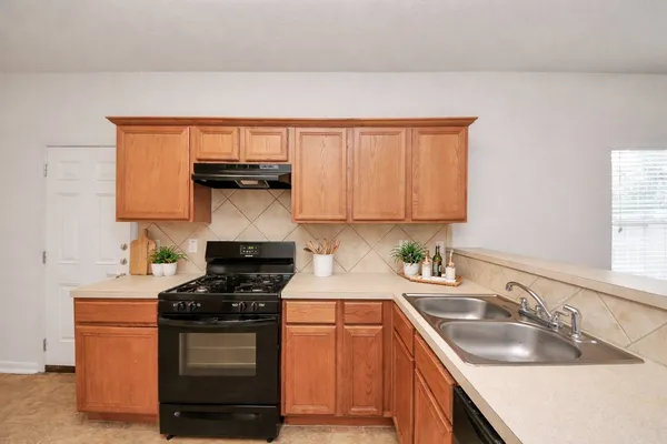$259,800 | 6702 Albion Cresent Drive, Cypress, TX 77433