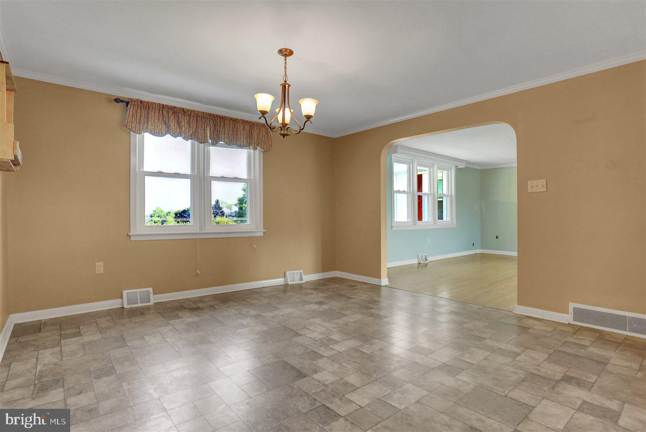 4123 Grandview Road Hanover, PA 17331 - Photo 11 of 36 Gallery Image 11