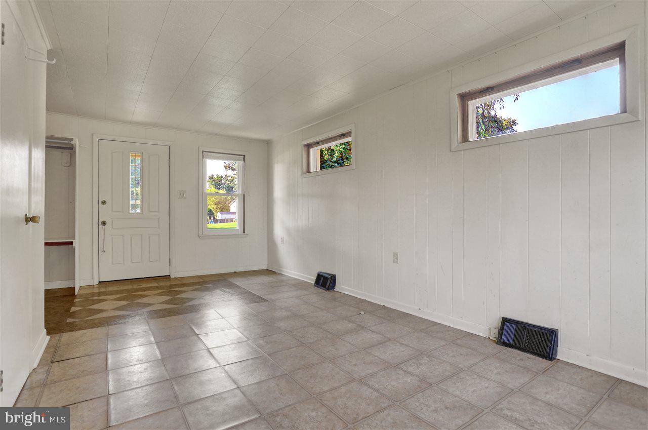 4123 Grandview Road Hanover, PA 17331 - Photo 6 of 36 Gallery Image 6