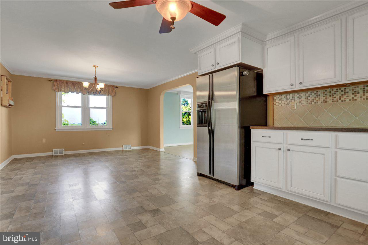 4123 Grandview Road Hanover, PA 17331 - Photo 10 of 36 Gallery Image 10