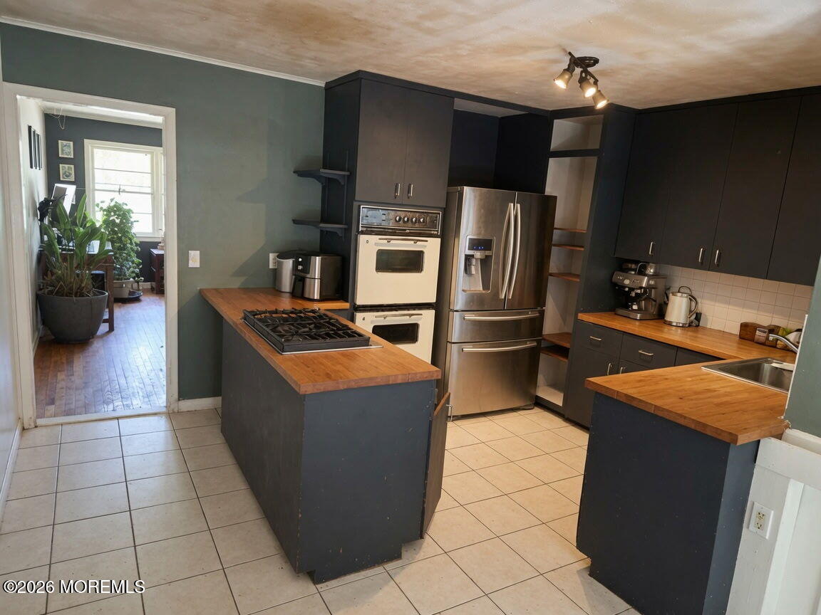 115 Browns Dock Road Atlantic Highlands, NJ 07716 - Photo 5 of 19 1000026055