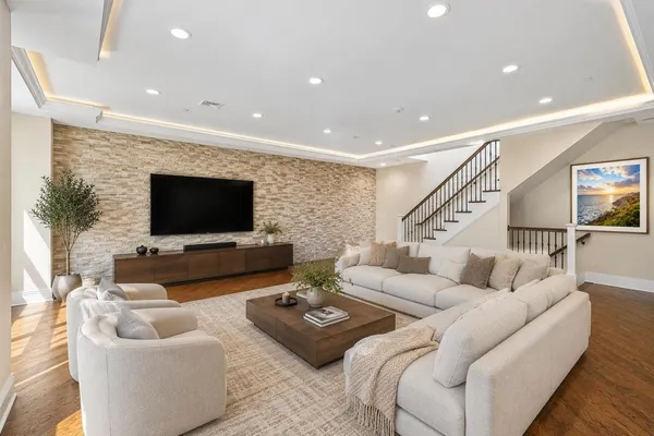 $1,225,000 | 20 Marquis Court, Unit 20, Edgewater, NJ 07020