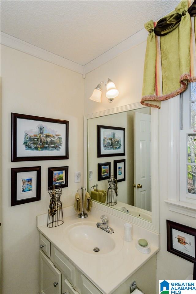 102 Colonial Circle Alabaster, AL 35007 - Photo 28 of 36
