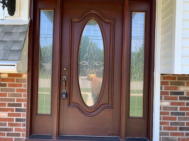 9187 Sheldon Road Plymouth, MI 48170 - Photo 6 of 39 S6.jpg