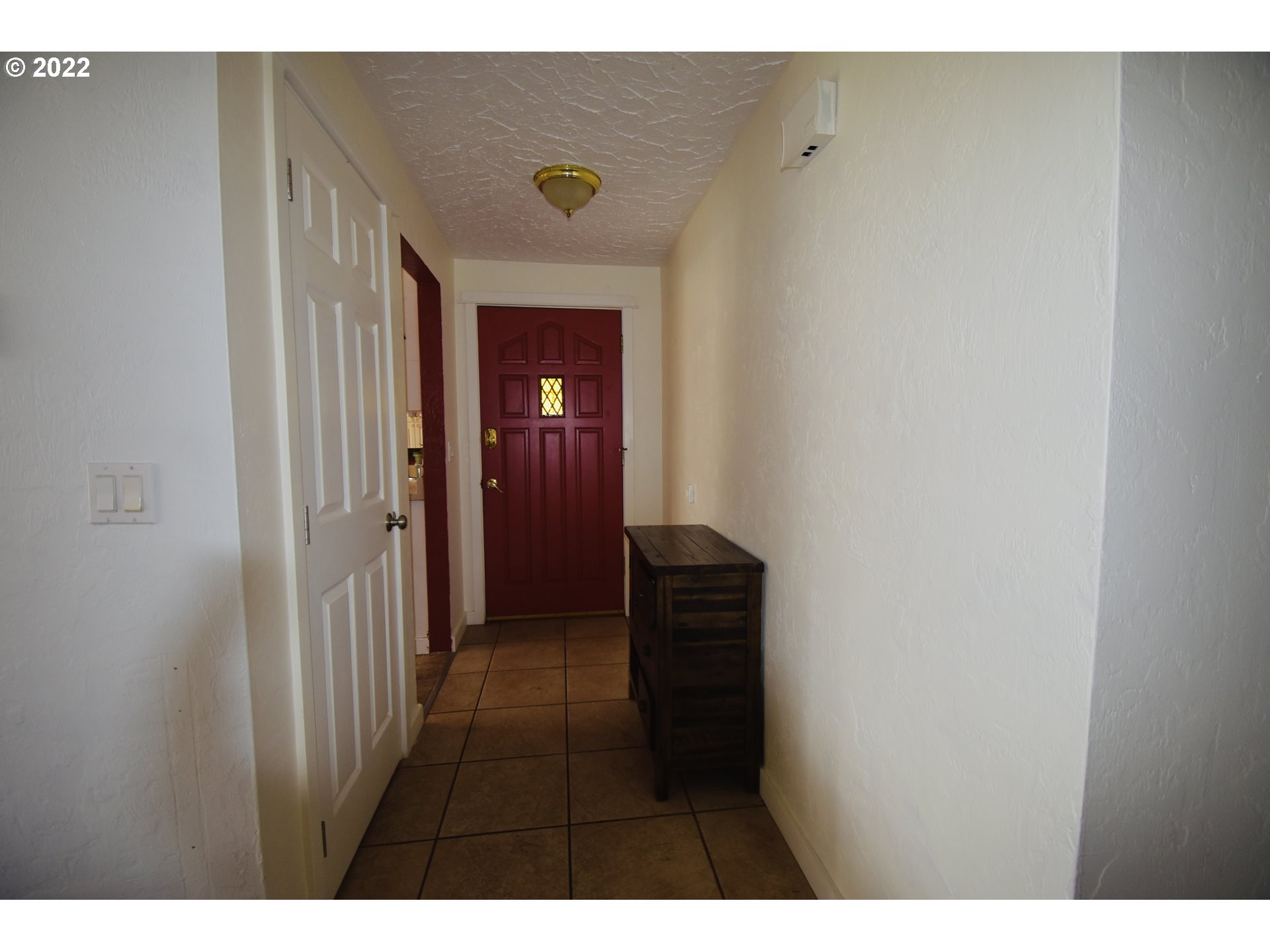 717 Night Hawk Lane Springfield, OR 97477 - Photo 12 of 32 a view of hallway with stairs