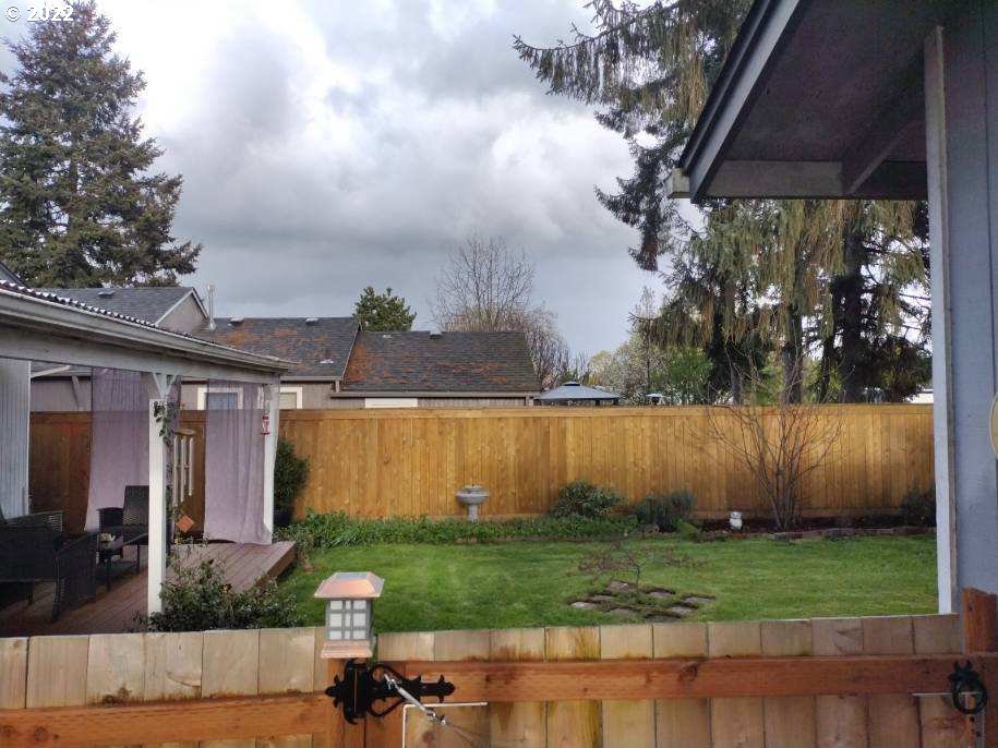 717 Night Hawk Lane Springfield, OR 97477 - Photo 31 of 32