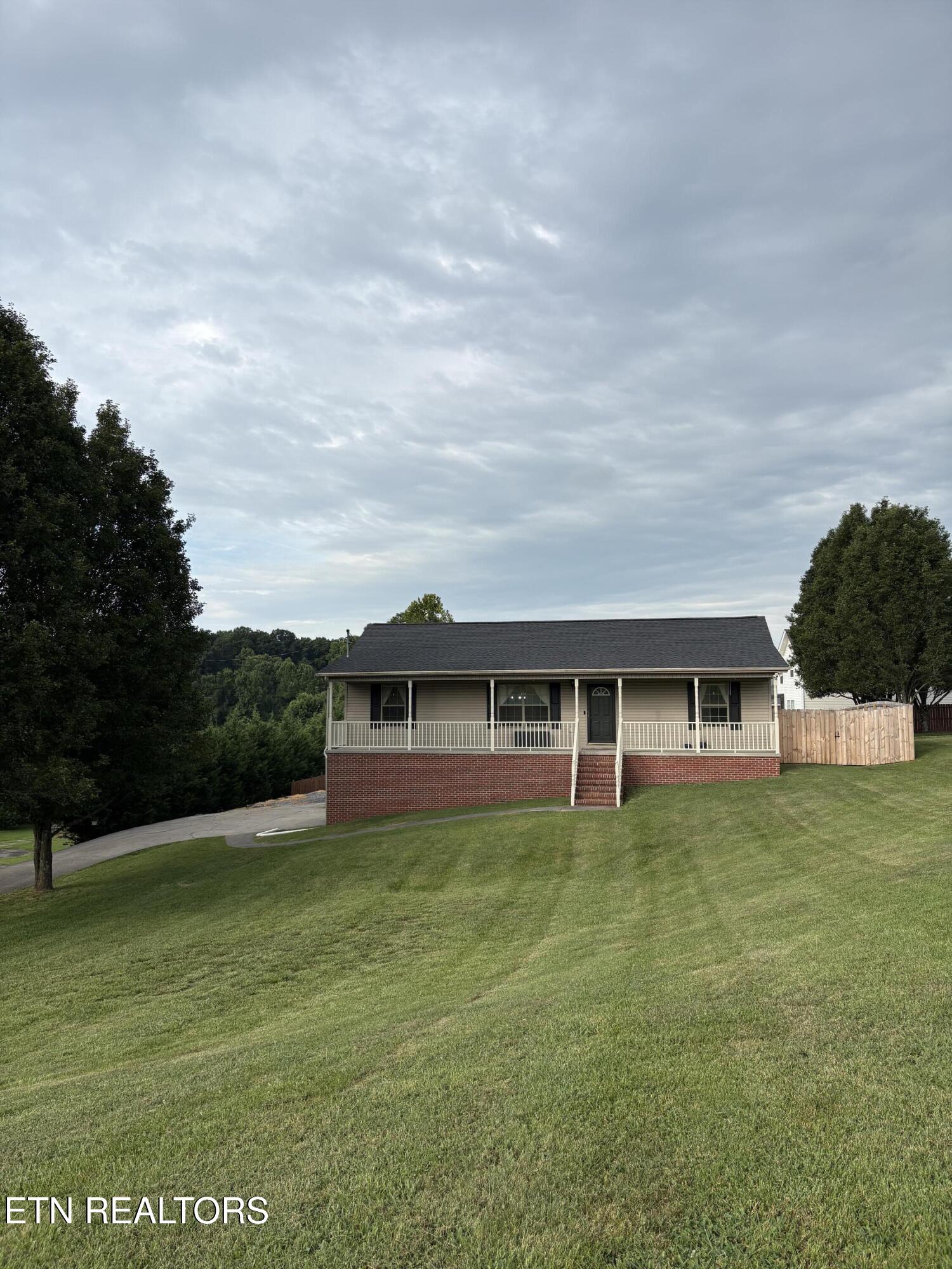 1101 Greenbriar Road Talbott, TN 37877 - Photo 2 of 45 IMG_3442