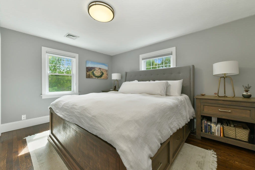 26 Heard Road Arlington, MA 02474 - Photo 8 of 27 Gallery Image 8