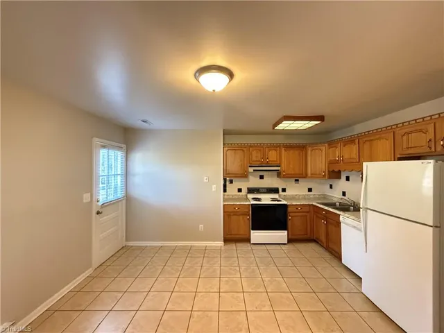 $1,395 | 2770 Laguna Avenue, Winston-Salem, NC 27103