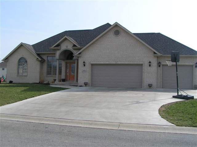 308 South Buckingham Road Yorktown, IN 47396 - Photo 1 of 9 Gallery Image 1
