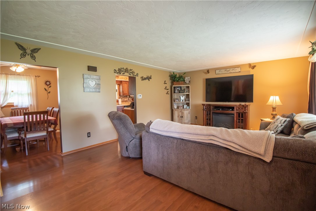 9060 Oberlin Road Elyria, OH 44035 - Photo 21 of 28 Gallery Image 21