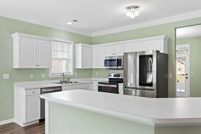 $2,400 | 206 Pimpernel Street, Summerville, SC 29483