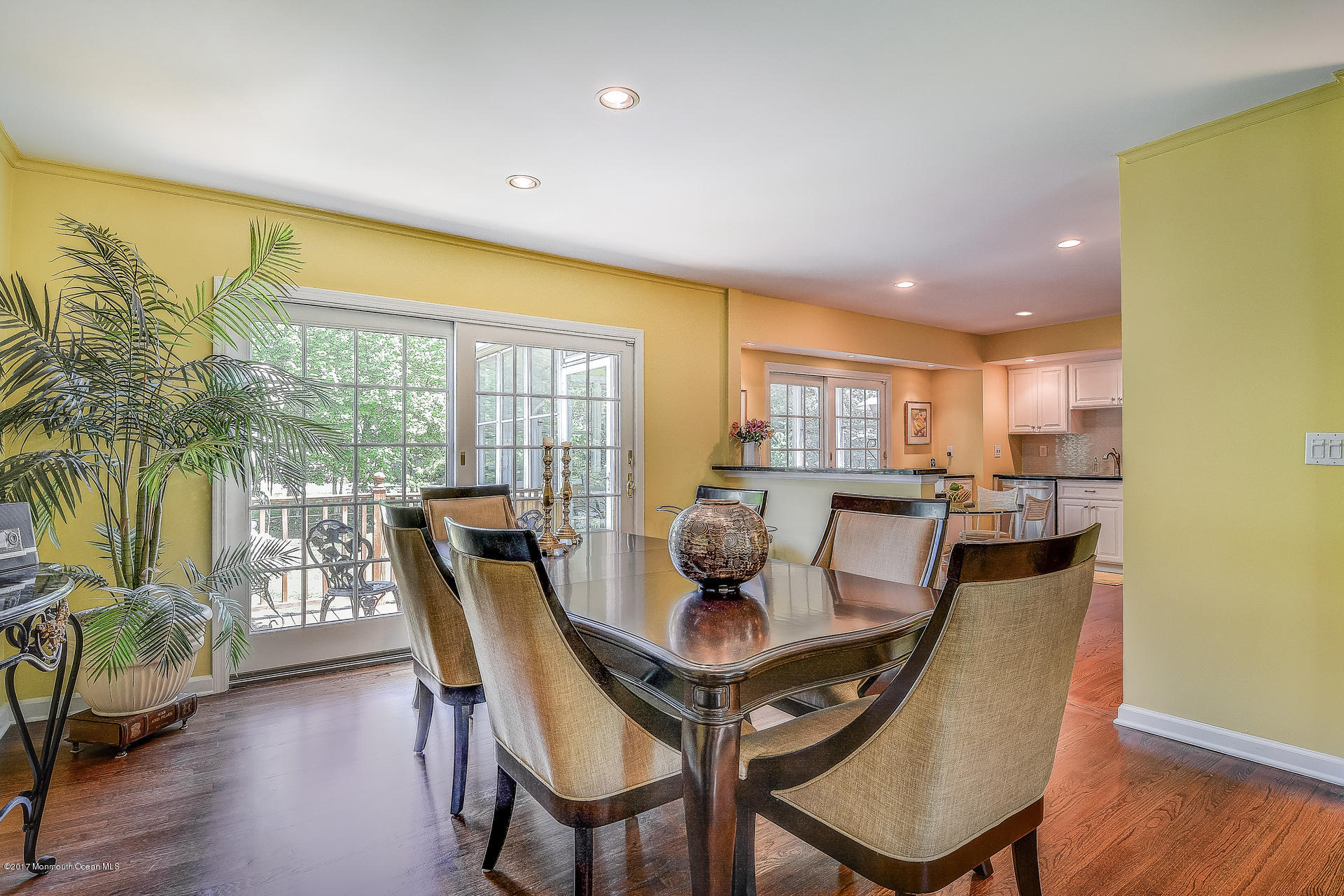18 Gull Road Middletown, NJ 07748 - Photo 8 of 36 010_Dining Room