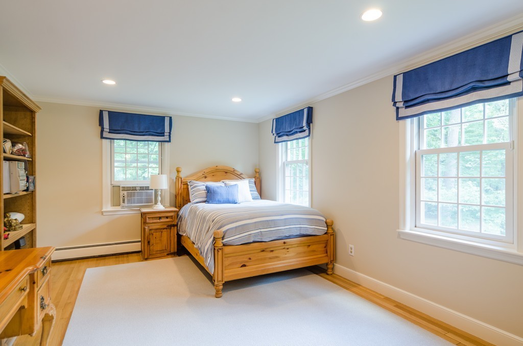 111 Montvale Road Weston, MA 02493 - Photo 20 of 25