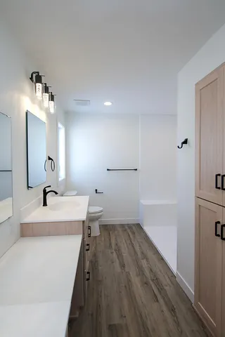 $514,000 | 255 Eau Claire Street Southeast, Hutchinson, MN 55350