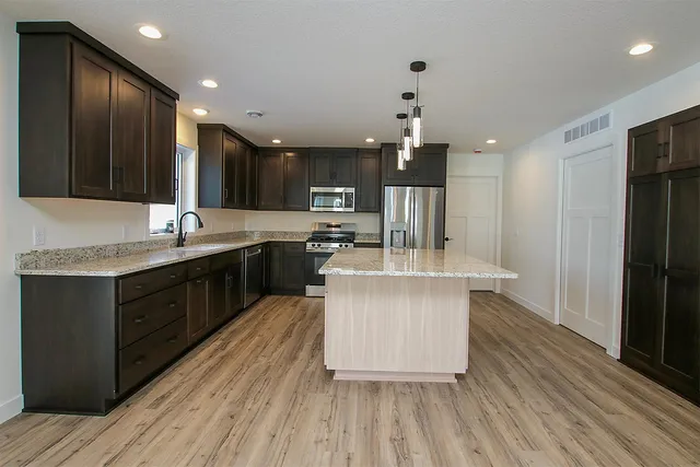 $514,000 | 255 Eau Claire Street Southeast, Hutchinson, MN 55350