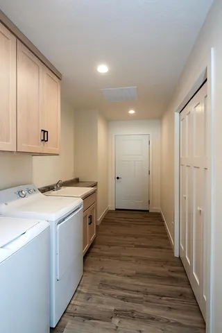 $514,000 | 255 Eau Claire Street Southeast, Hutchinson, MN 55350