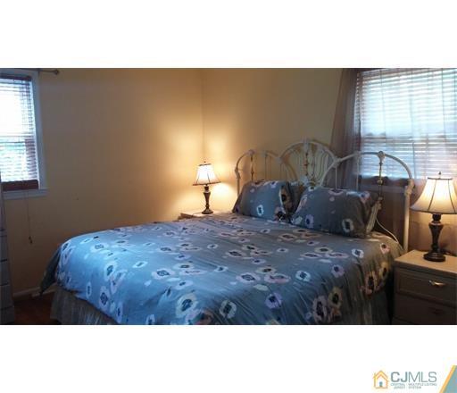 434 Plainfield Road Edison, NJ 08820 - Photo 11 of 16 a bed room with a bed