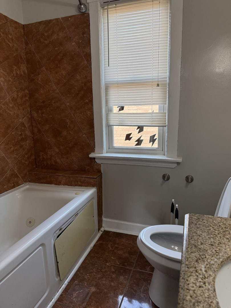 8411 South Elizabeth Street Chicago, IL 60620 - Photo 3 of 21