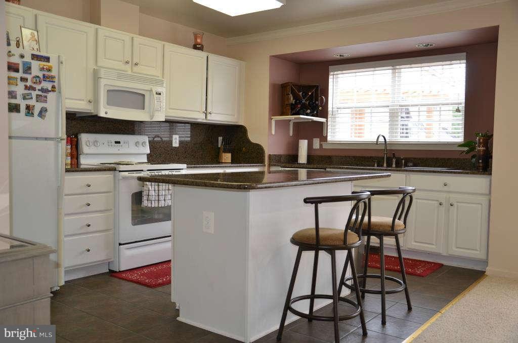 9242 McCarty Road Lorton, VA 22079 - Photo 6 of 22 Kitchen