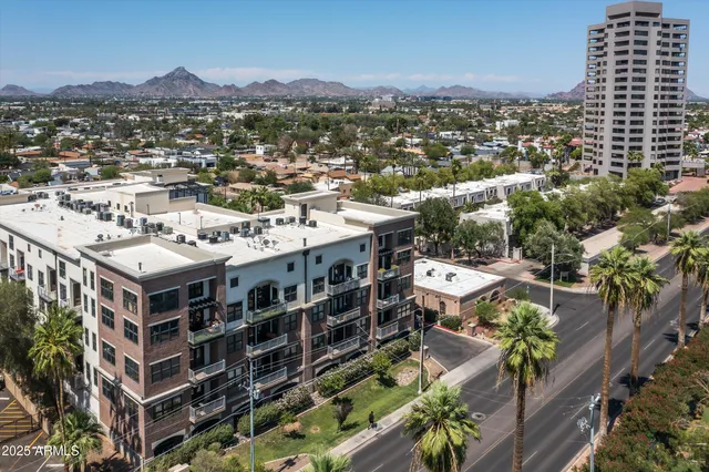 $1,099,000 | 914 East Osborn Road, Unit 404, Phoenix, AZ 85014